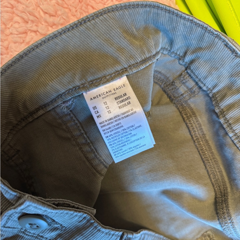 American Eagle Stretch High-Rise Utility Stovepipe Pant - Picture 6 of 8